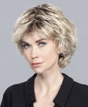 Notre prestation :  Perruques sur-mesure de qualité en cheveux naturels 